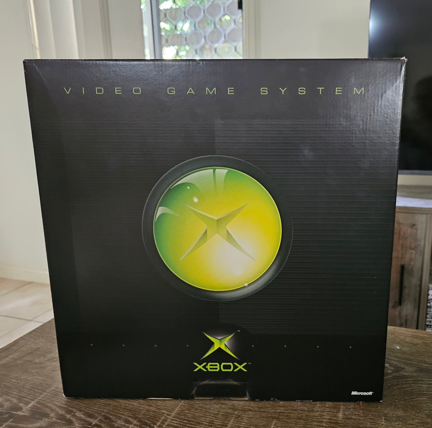 Original Xbox v1.0 Halo Combat Pack - 128mb RAM with 2TB Hard Drive