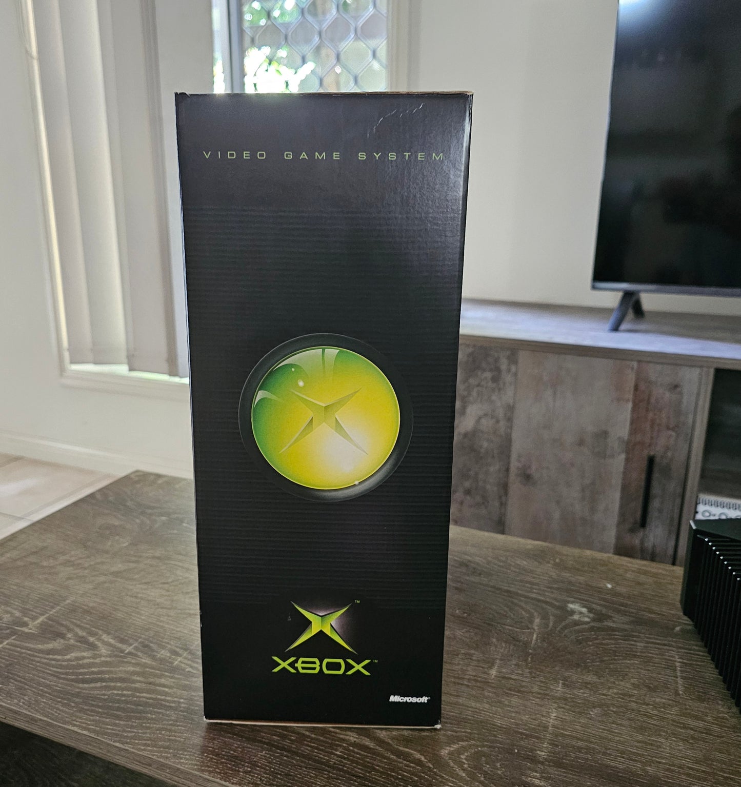 Original Xbox v1.0 Halo Combat Pack - 128mb RAM with 2TB Hard Drive