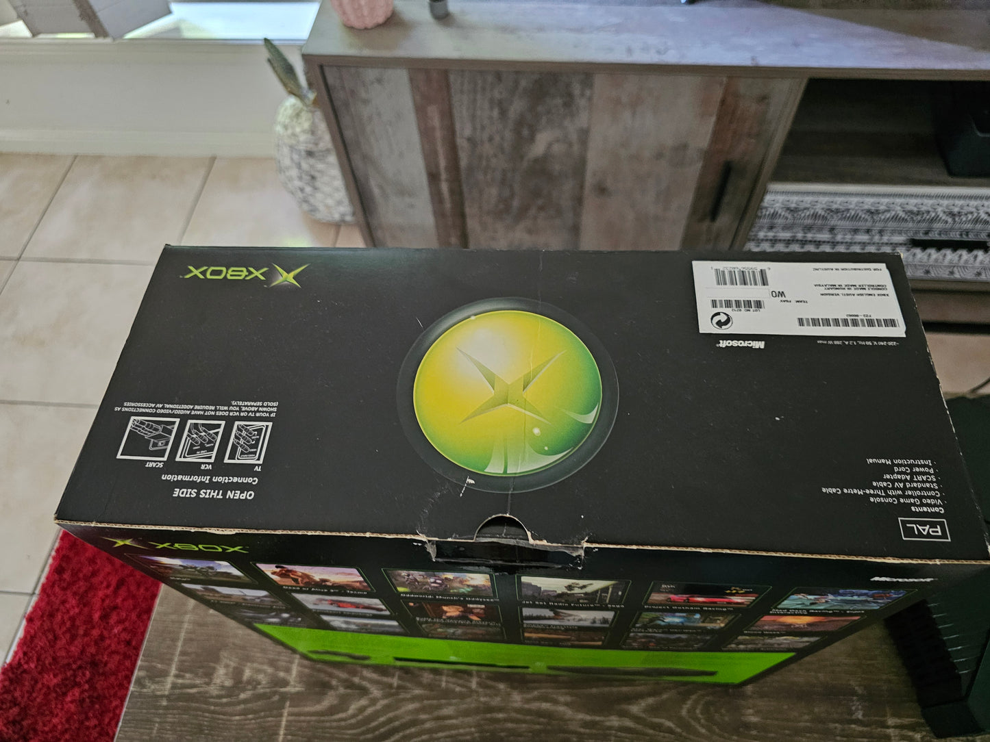 Original Xbox v1.0 Halo Combat Pack - 128mb RAM with 2TB Hard Drive
